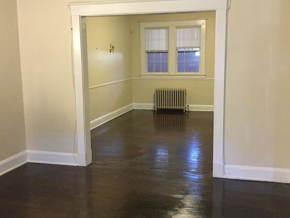 2nd image of 614 Wildwood Pkwy