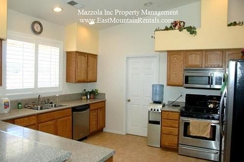 5th image of 9 Meadow Hills Dr