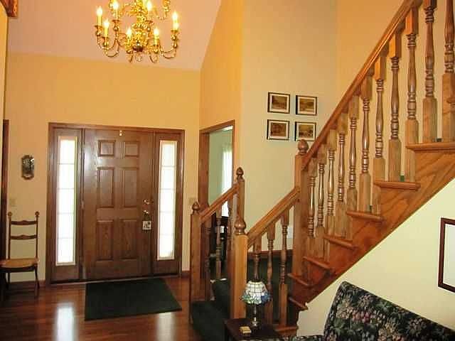 2nd image of 4644 Swathmore Pl