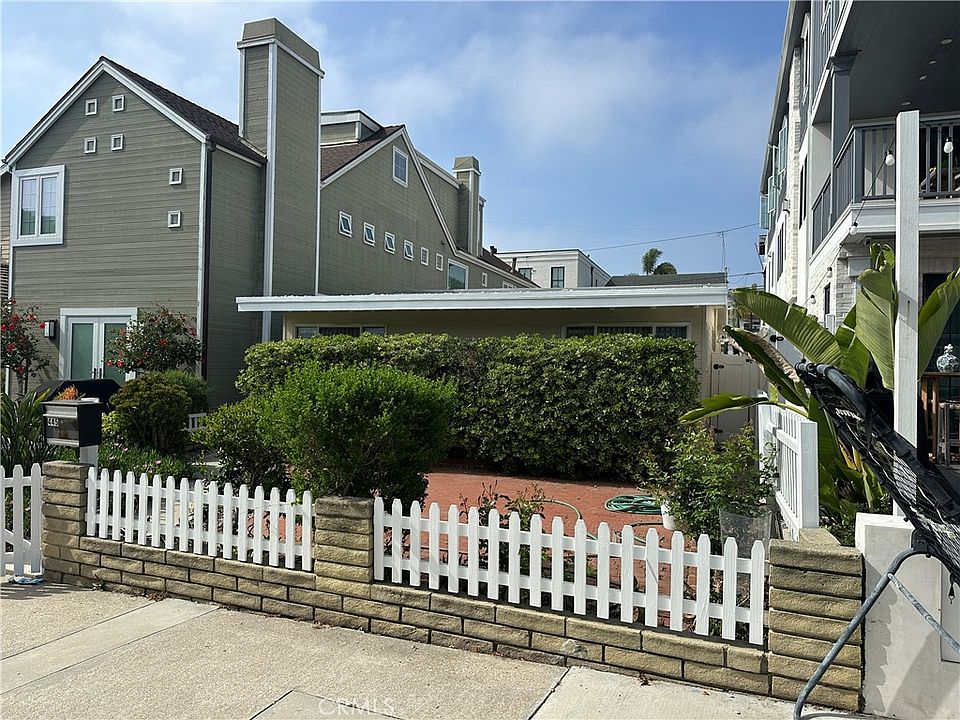 1st image of 445 8th St