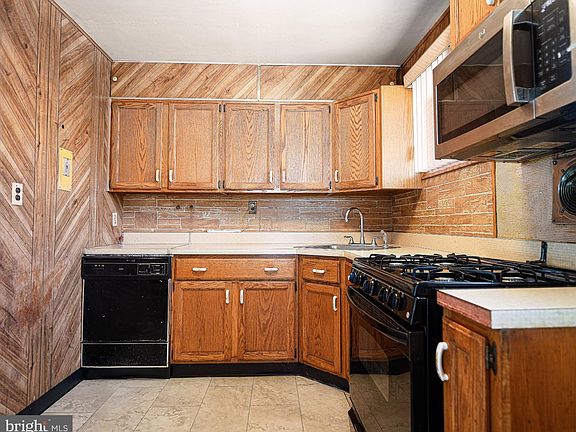 4th image of 1619 Frenchs Ave