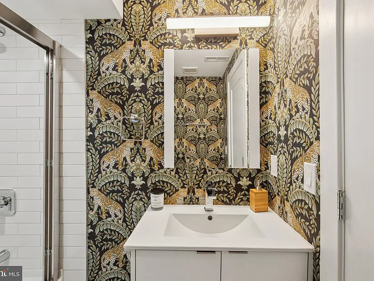 2224 Amber St #4 — Photo 35