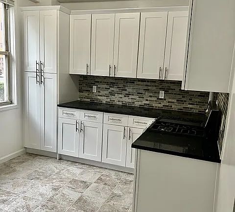 3rd image of 16010 89th Ave APT 1D