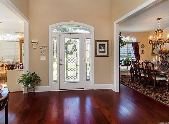 2nd image of 7735 Turnberry Ln