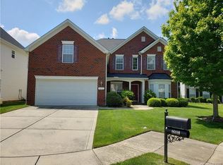 16110 Cloverleaf Ct, Charlotte, NC 28277
