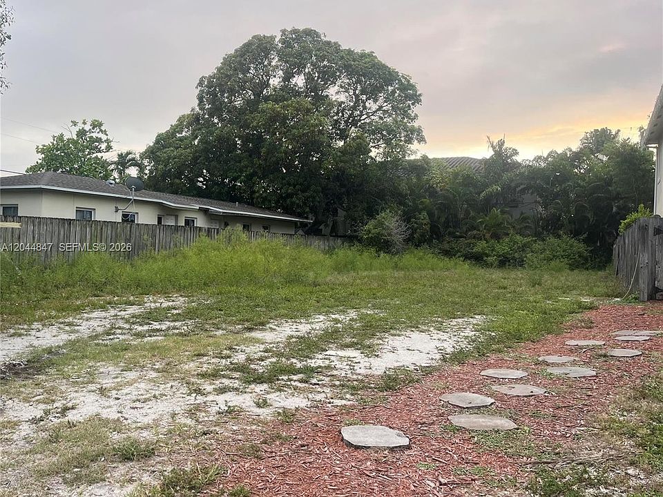 2nd image of 0 NW 1st Ave