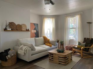 1909 10th St APT 4, Sacramento, CA 95811