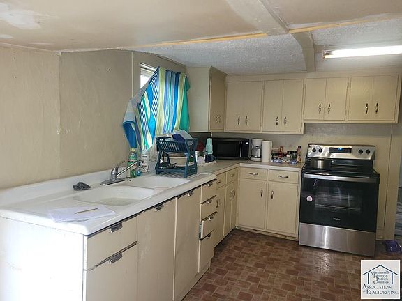 5th image of 117 Emmette St