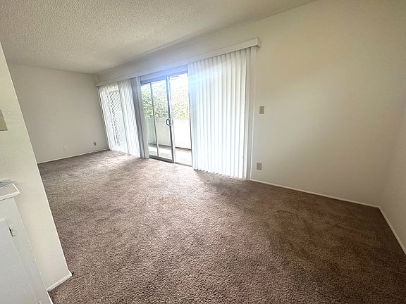 4th image of 120 Oceano Ave #D