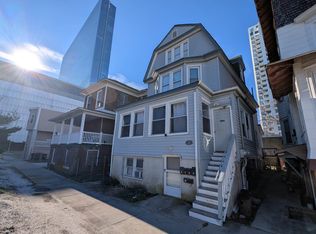 104 S Massachusetts Ave, Atlantic City, NJ
