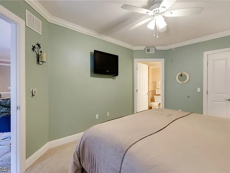 2825 Palm Beach Blvd #308 — Photo 20