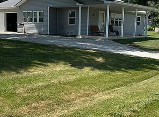 209 E 2nd St, Waverly, KS 66871