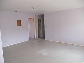 2nd image of 1002 E Egly Ave