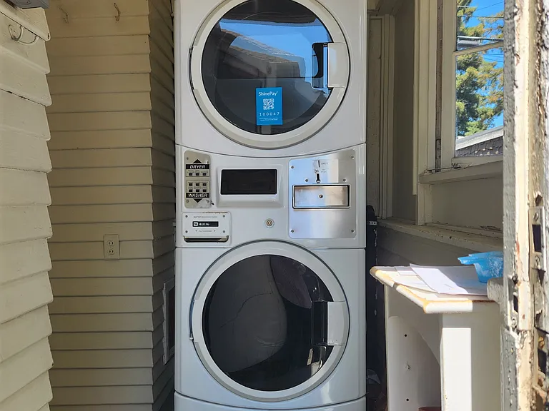 456 Everett Ave — Photo 11