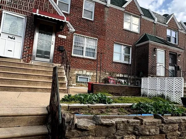 6649 Oakland St, Philadelphia, PA 19149