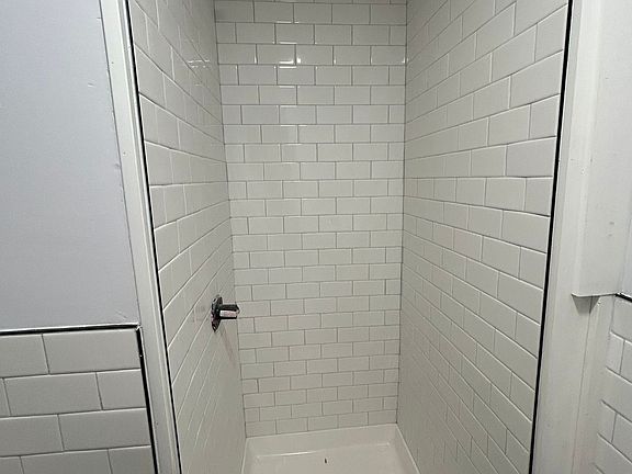 4th image of 95 Central St Unit 1LEFT