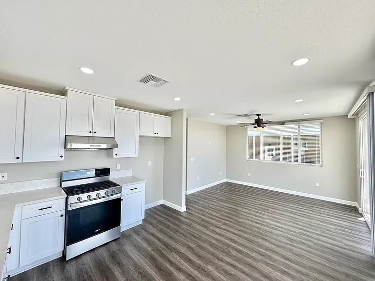 1134 Villa Calimesa Ln — Photo 5