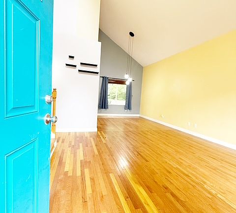 2nd image of 2971 Sprague St