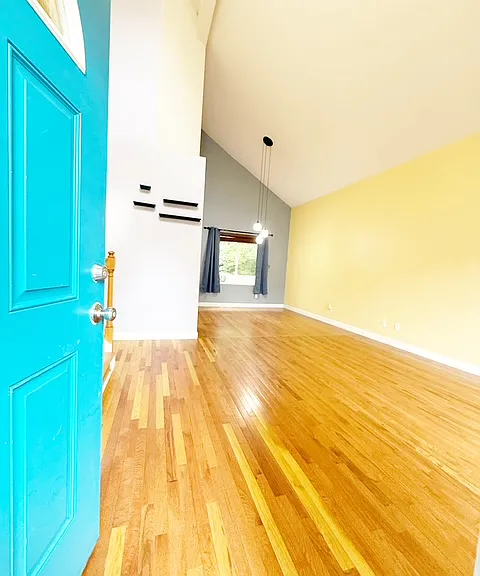 2971 Sprague St — Photo 2