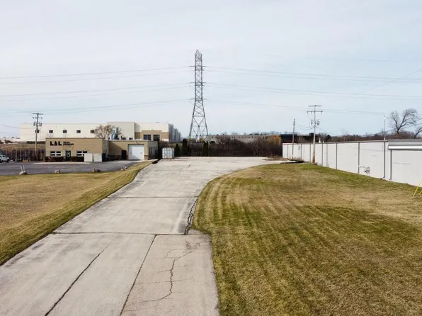 N57W13366 CARMEN AVENUE, Menomonee Falls, WI 53051