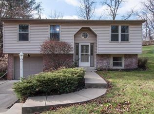 193 Fern Hollow Rd, Coraopolis, PA 15108