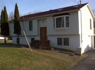 62 Farries Ave, Florida, NY 10921