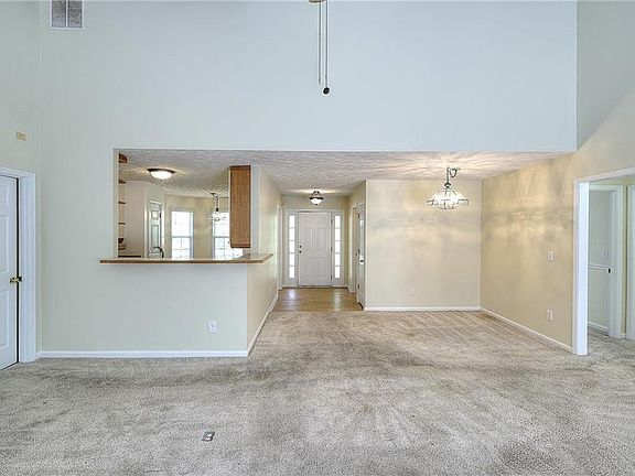 4th image of 2875 New Hope Rd