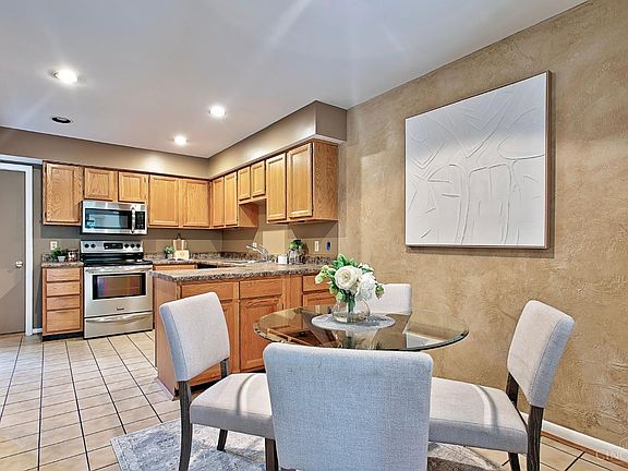 4th image of 57 Evergreen Cir