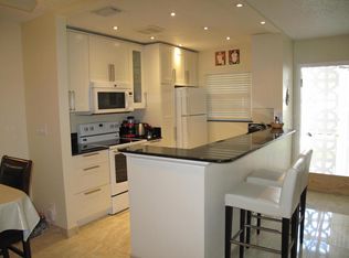 1192 S Drive Cir APT A, Delray Beach, FL 33445