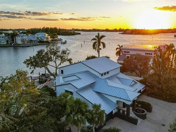 1410 Siesta Dr, Sarasota, FL 34239