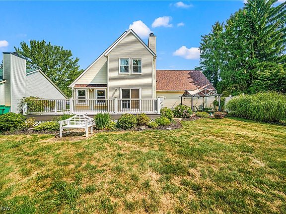 4th image of 7802 Barnaby Ln