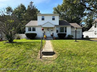 1921 Elizabeth St, Schenectady, NY 12303