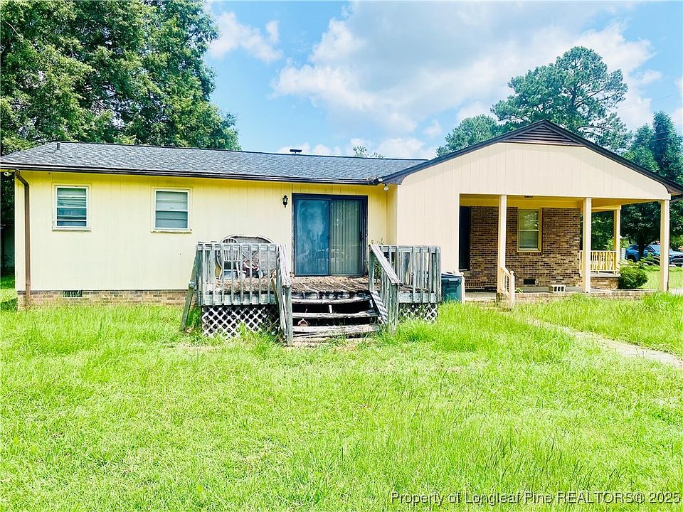 2nd image of 150 Church Circle Ln