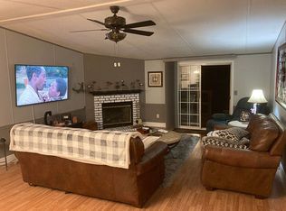 27335 Karefree Ct, Dade City, FL 33525