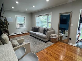 8 Old Albany Post Rd APT C, Ossining, NY 10562