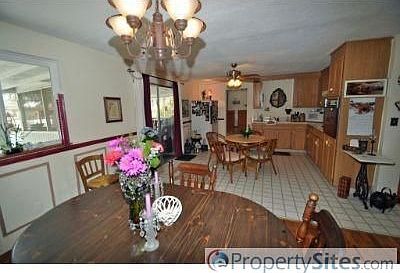 4th image of 111 171st St E