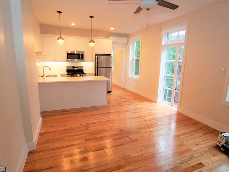 715 North 6th Street — Photo 2
