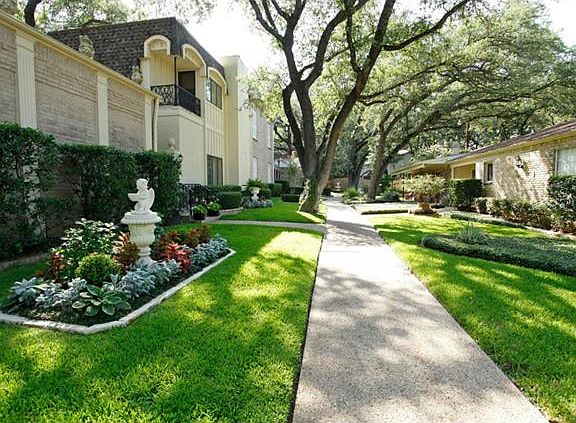 4th image of 3938 Far West Blvd
