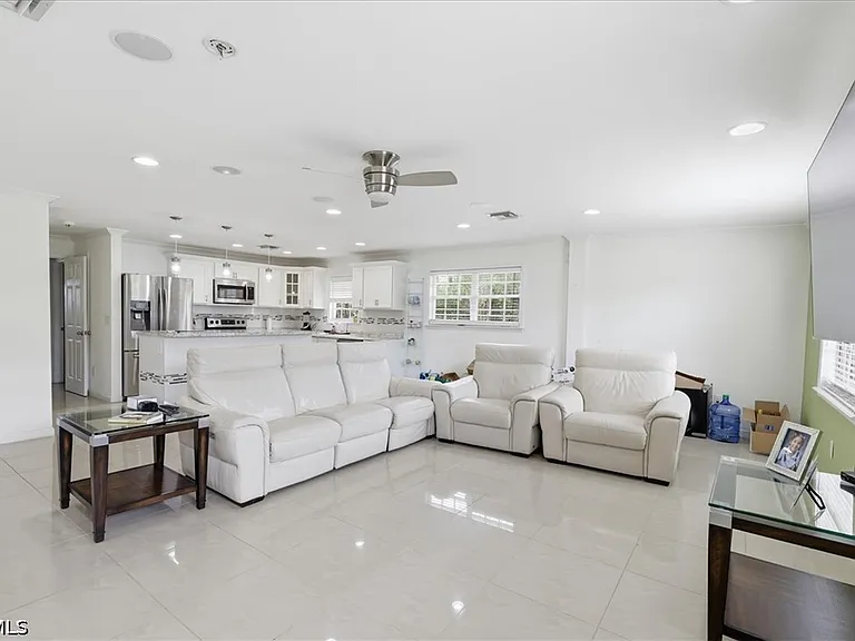 1108 Truman Ave — Photo 15
