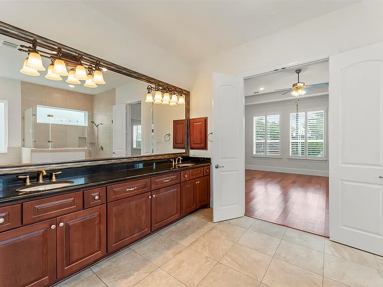 4943 Wigton Dr — Photo 31