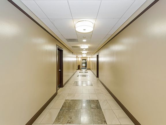 2nd image of 4850 S Lake Park Ave #1804