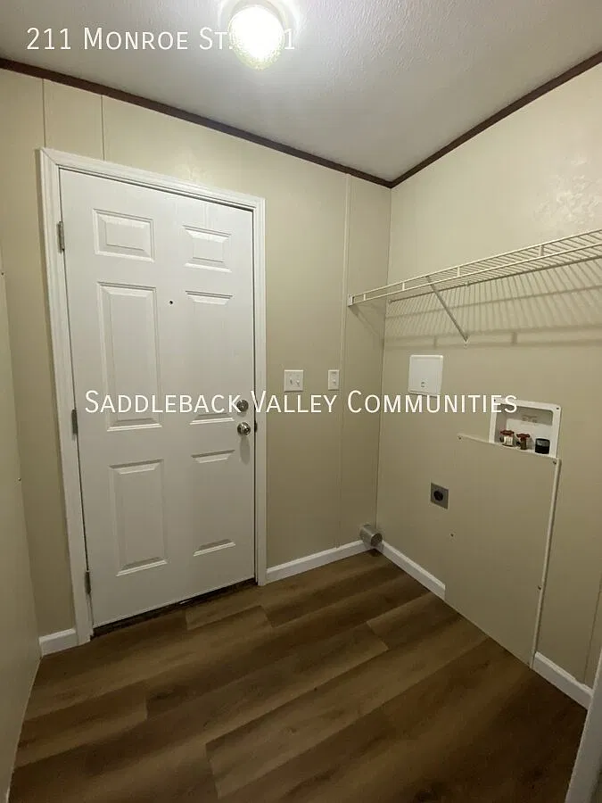 Modern 3 Bed, 2 Bath Modern home for RENT or SALE! — Photo 3