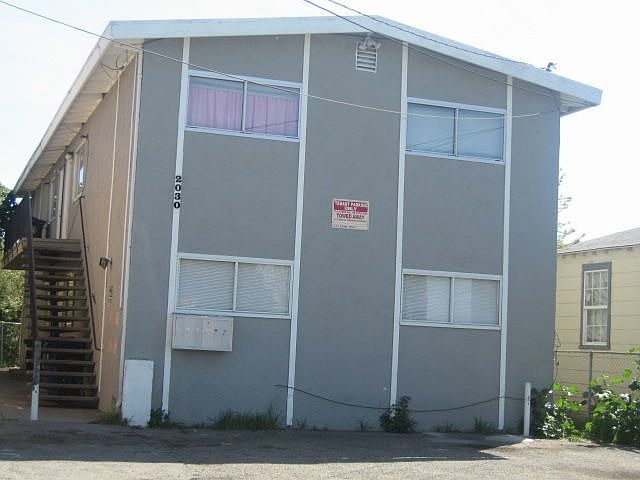 22nd St Exterior front