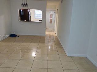 426 NE 210th Circle Ter #2-101, Miami, FL 33179