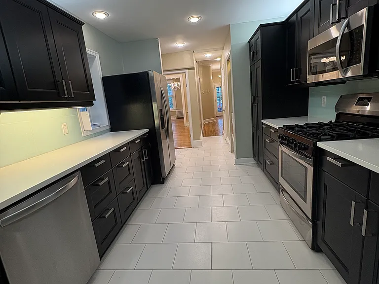 1424 S St NW — Photo 7