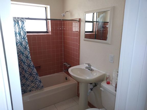 4th image of 1248 Fountainhead Dr