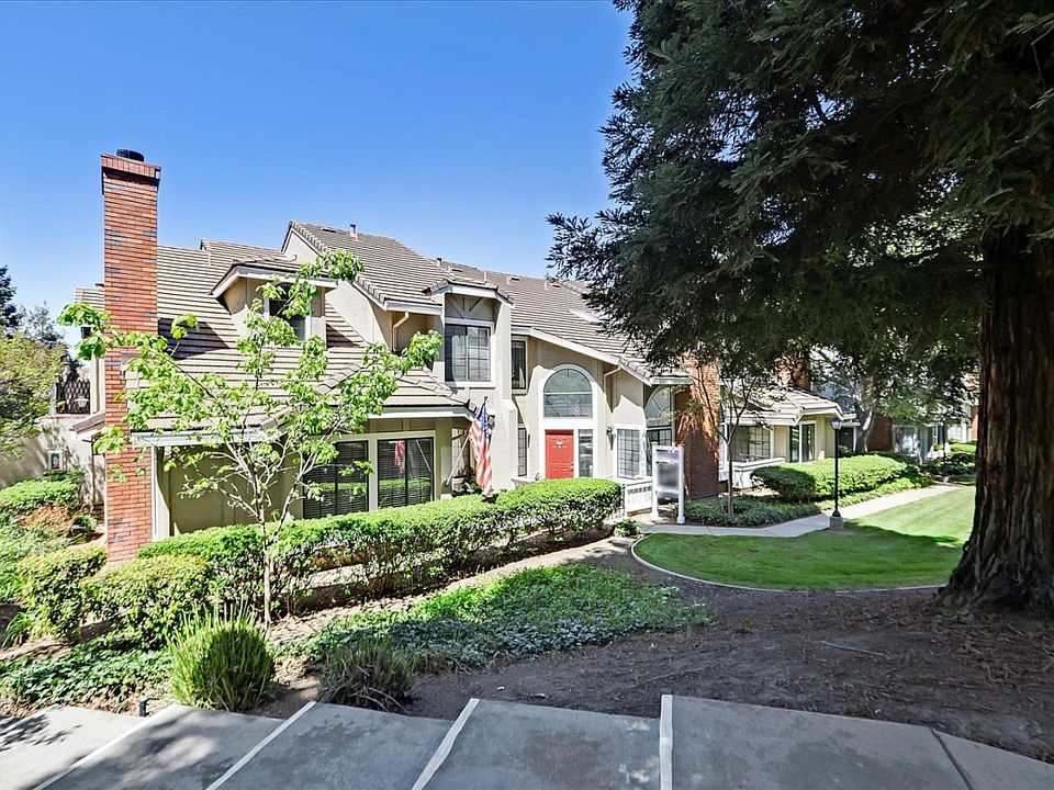 1st image of 2834 Buena Knoll Ct