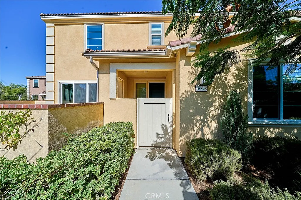 3 bed, 1839 sqft, $3,600 — Photo 1