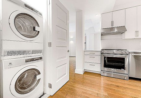 5th image of 154 W 70th St #5I