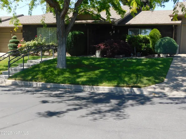 5910 W Lincoln Ave APT 38, Yakima, WA 98908